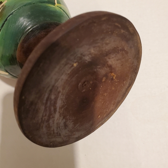 Small Decorative Wooden Urn With Lid - Picture 5 of 7